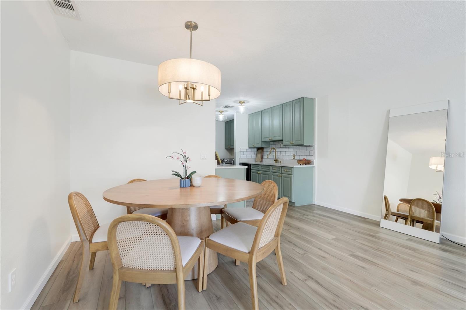 Image 8 of 31 For 30024 Tavares Ridge Boulevard 62