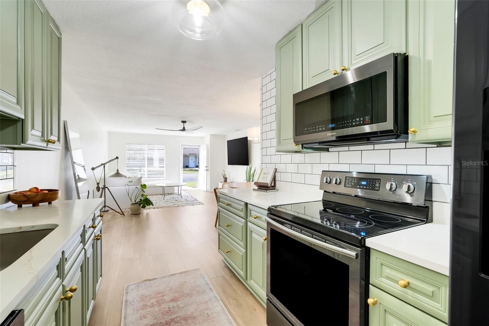 Image 9 of 31 For 30024 Tavares Ridge Boulevard 62