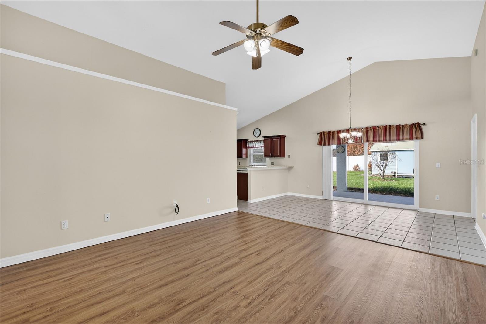 Image 5 of 27 For 959 Forest Hill Dr.