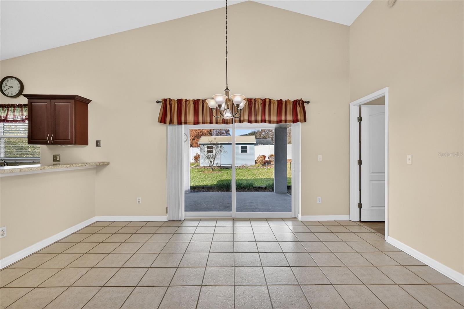 Image 8 of 27 For 959 Forest Hill Dr.