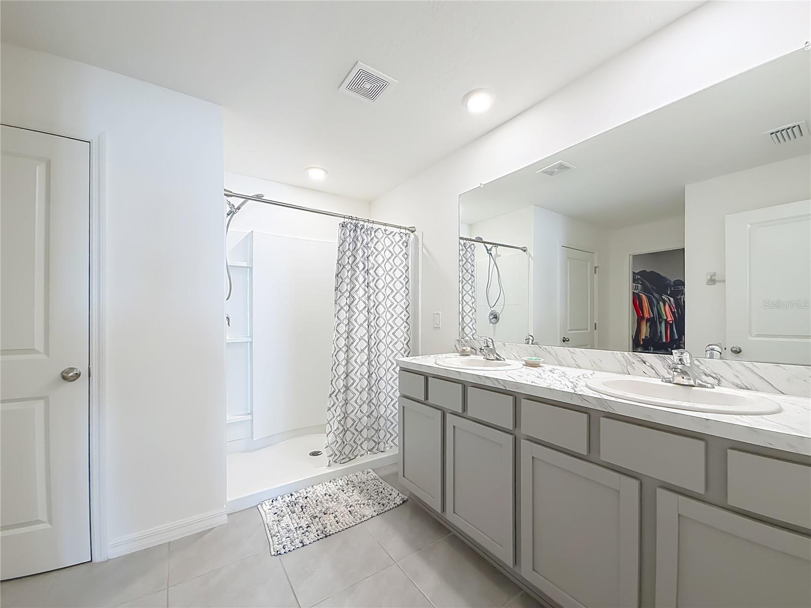 Image 23 of 35 For 662 Fairways View Drive