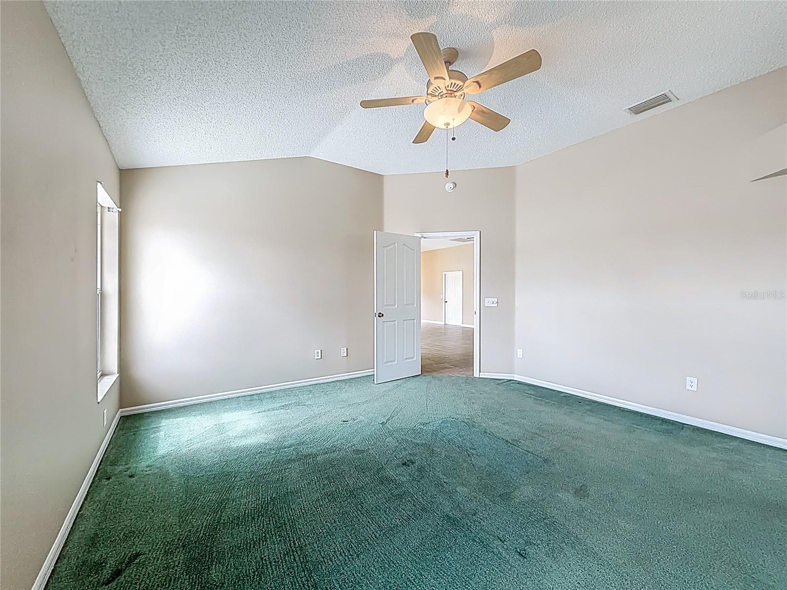 Listing photo id 34 for 2012 Enrique Drive