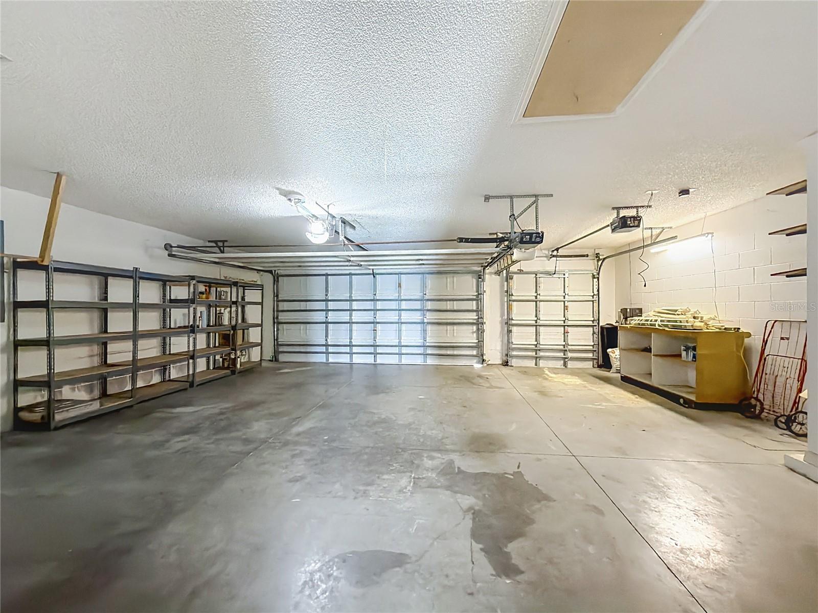 Listing photo id 40 for 2012 Enrique Drive