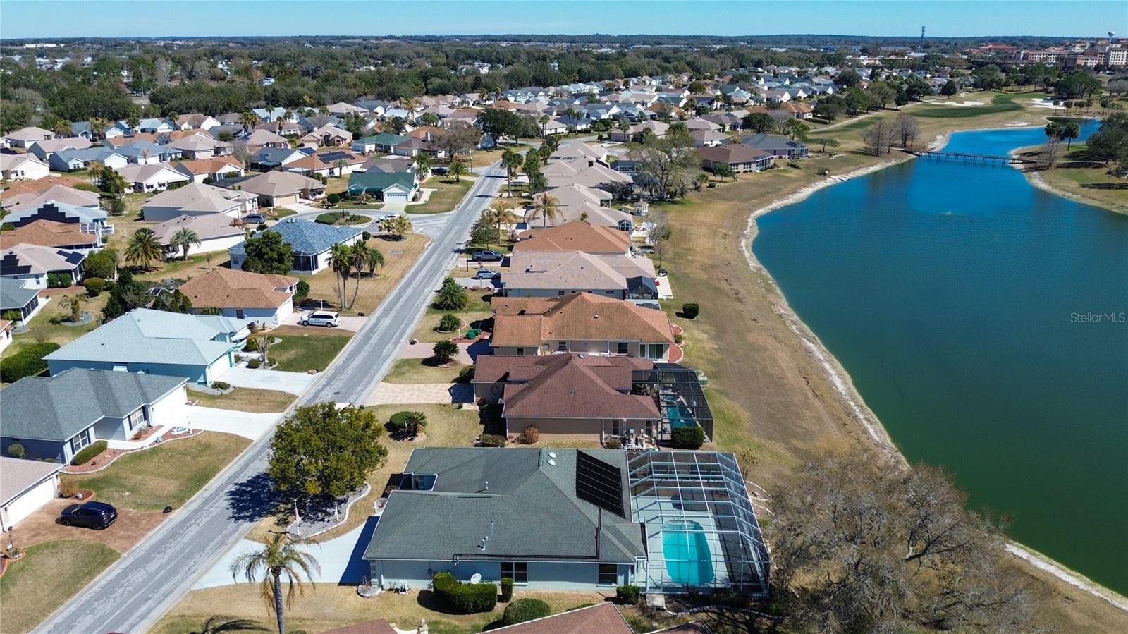 Listing photo id 3 for 2012 Enrique Drive