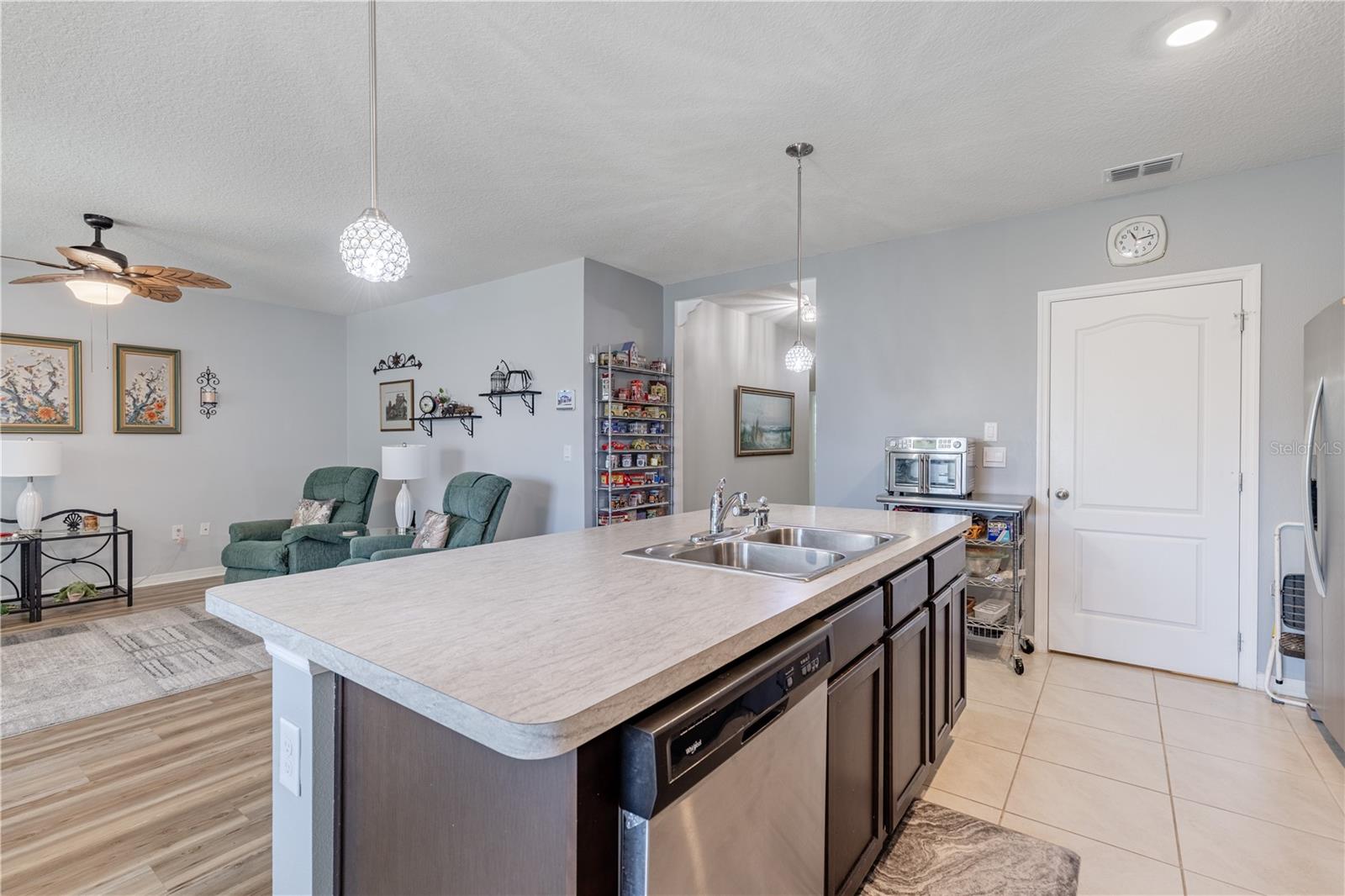 Image 10 of 40 For 1768 Henin Circle