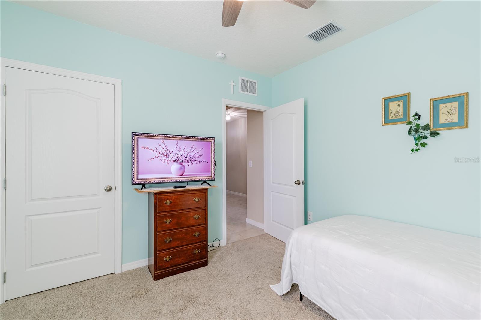 Image 26 of 40 For 1768 Henin Circle