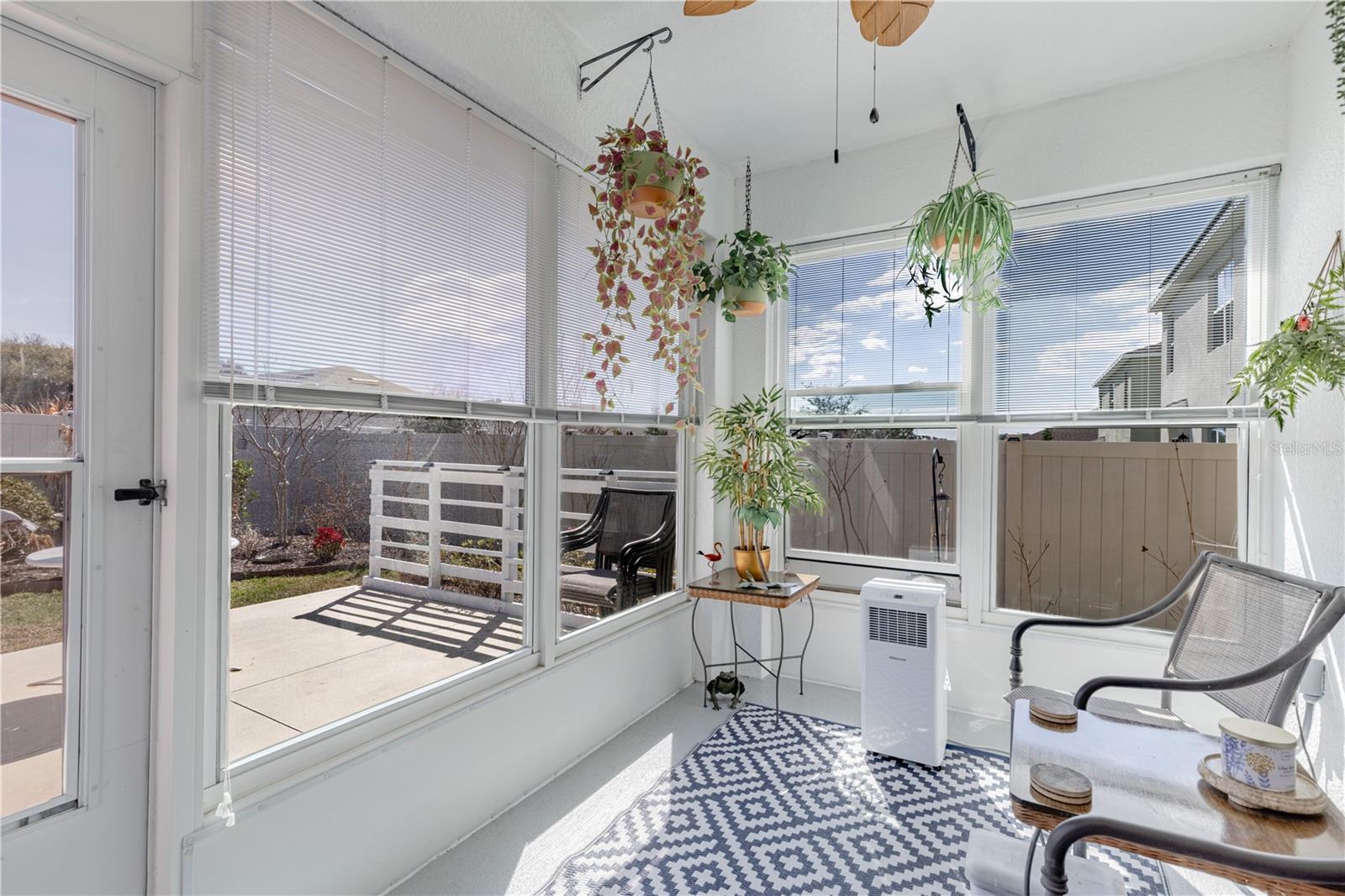 Image 31 of 40 For 1768 Henin Circle