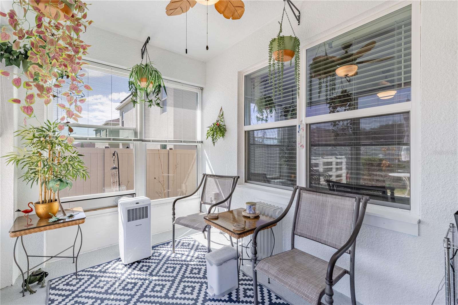 Image 32 of 40 For 1768 Henin Circle