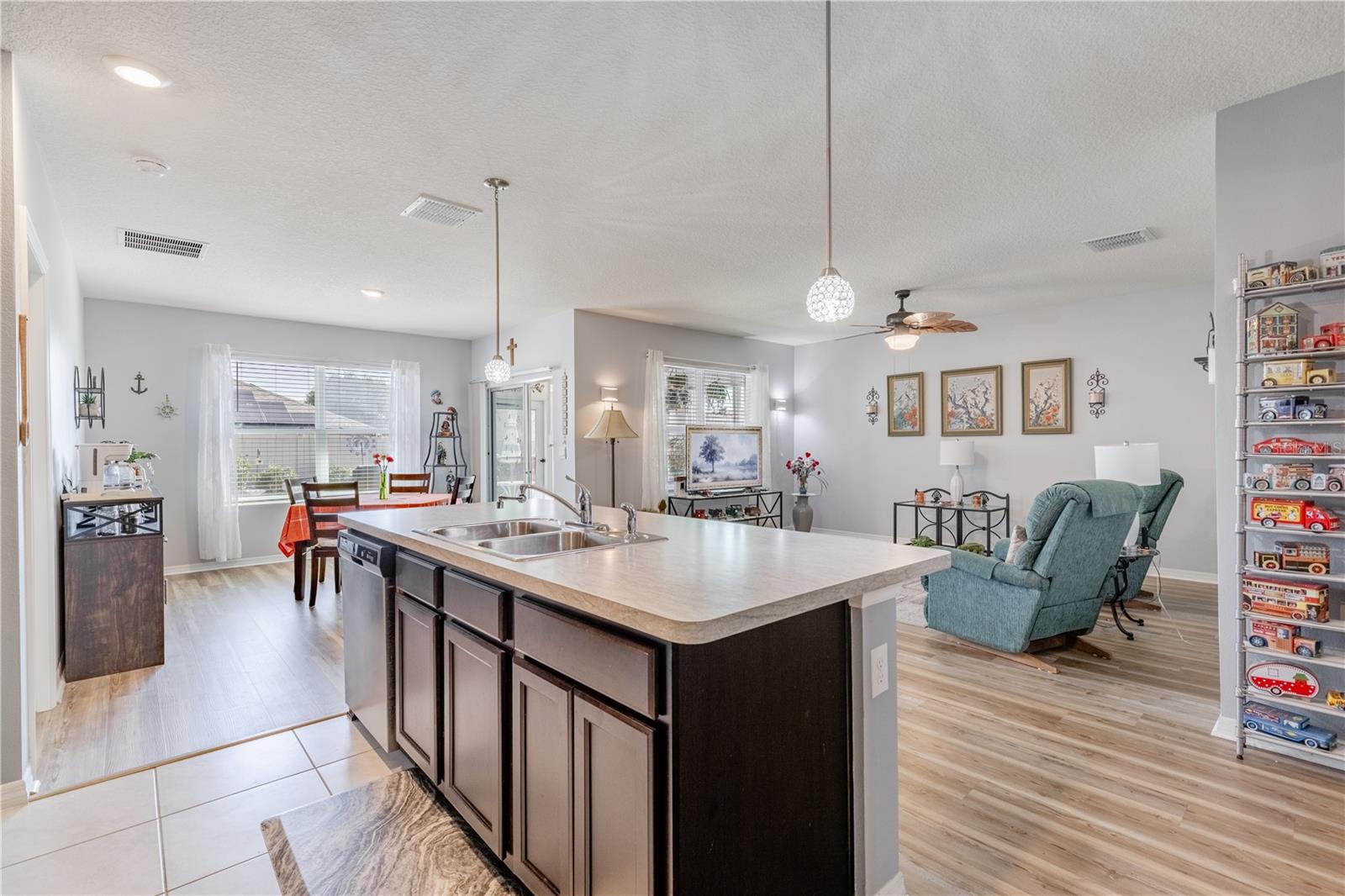 Image 8 of 40 For 1768 Henin Circle