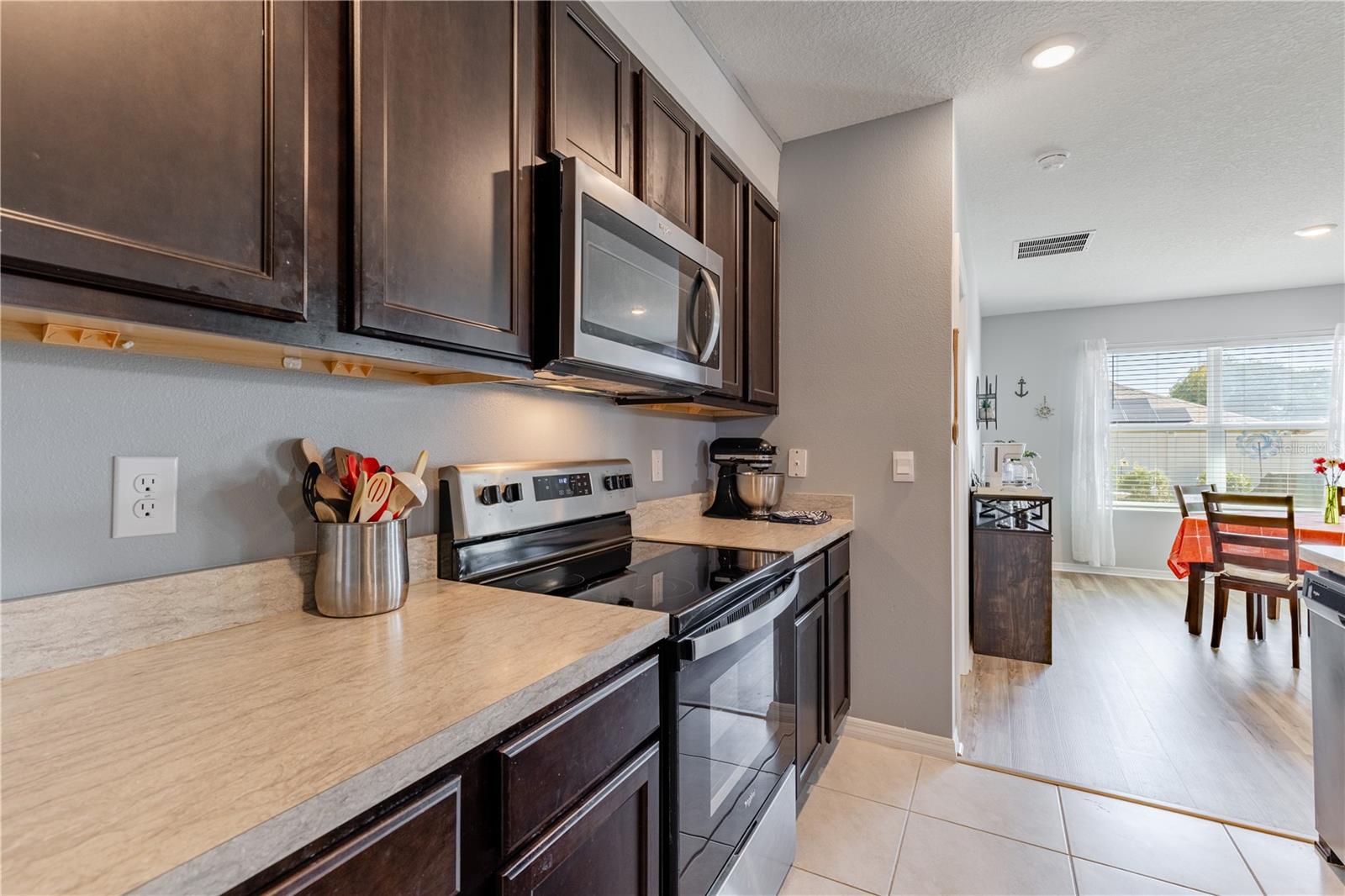 Image 9 of 40 For 1768 Henin Circle