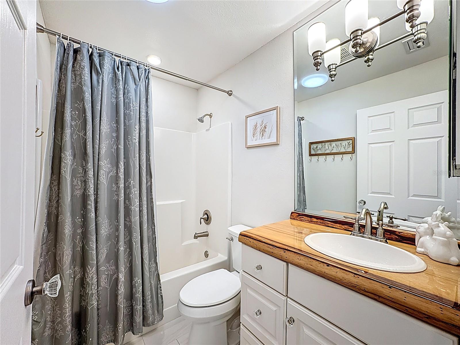 Image 6 of 43 For 4620 405th Street E