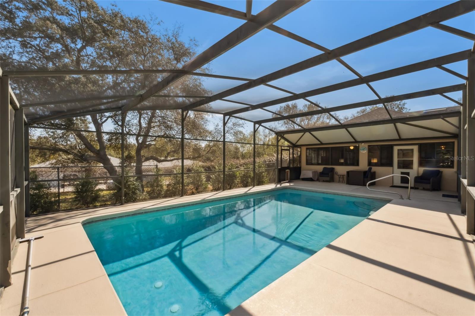 Image 15 of 45 For 1201 Doris Street