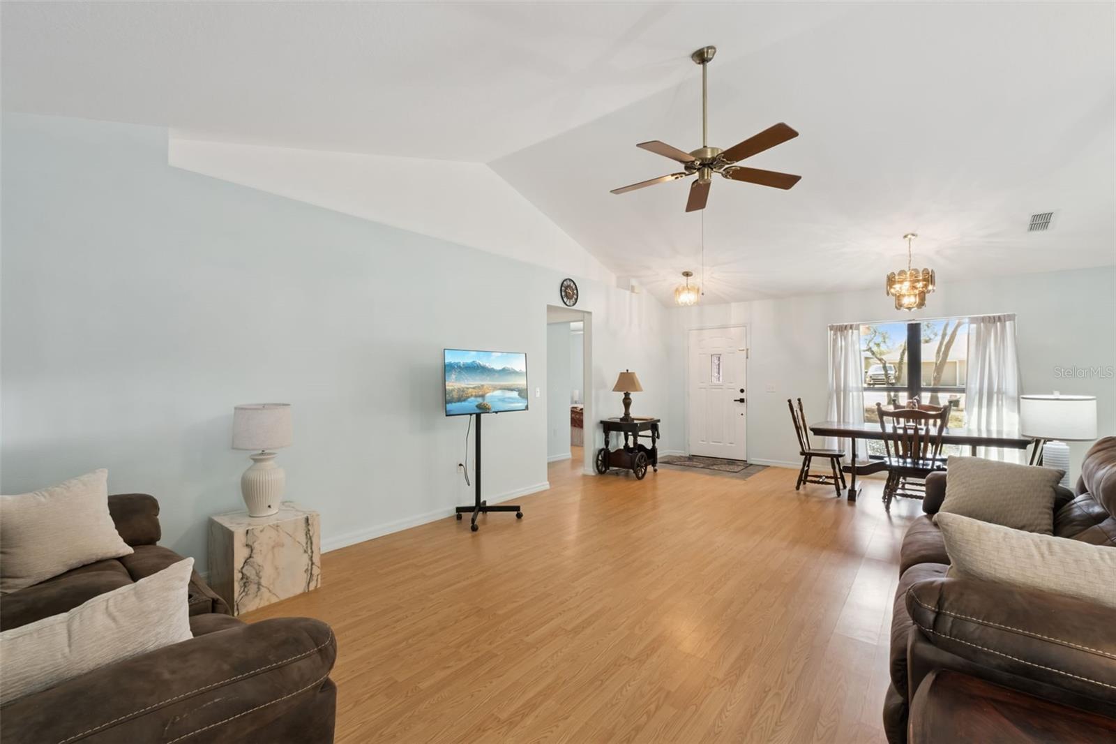 Image 18 of 45 For 1201 Doris Street