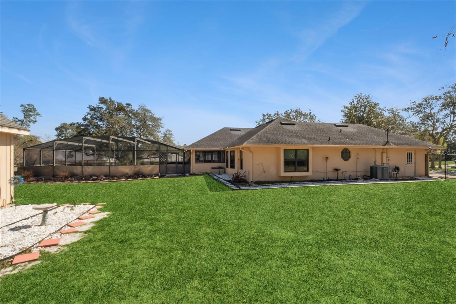 Image 33 of 45 For 1201 Doris Street