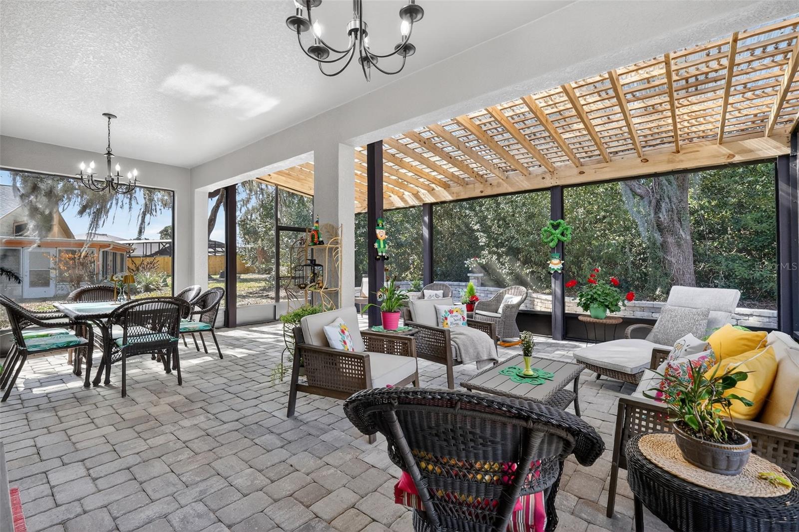 Image 27 of 49 For 1242 Palmetto Road