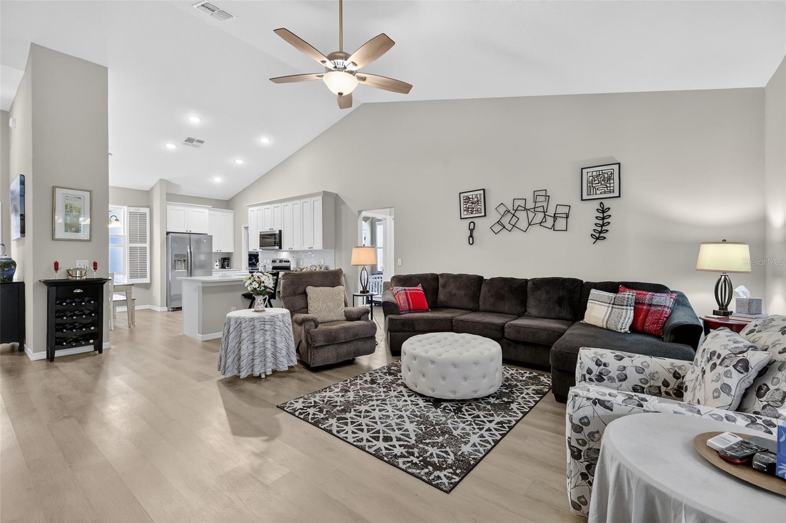 Image 9 of 49 For 1242 Palmetto Road