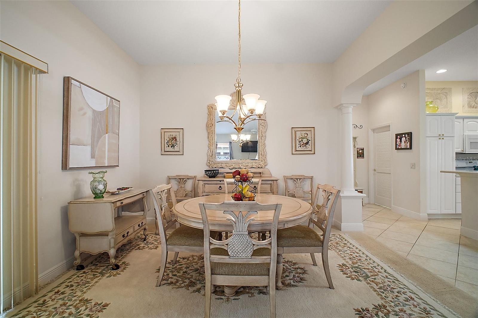 Image 5 of 40 For 1637 Mount Croghan Trail