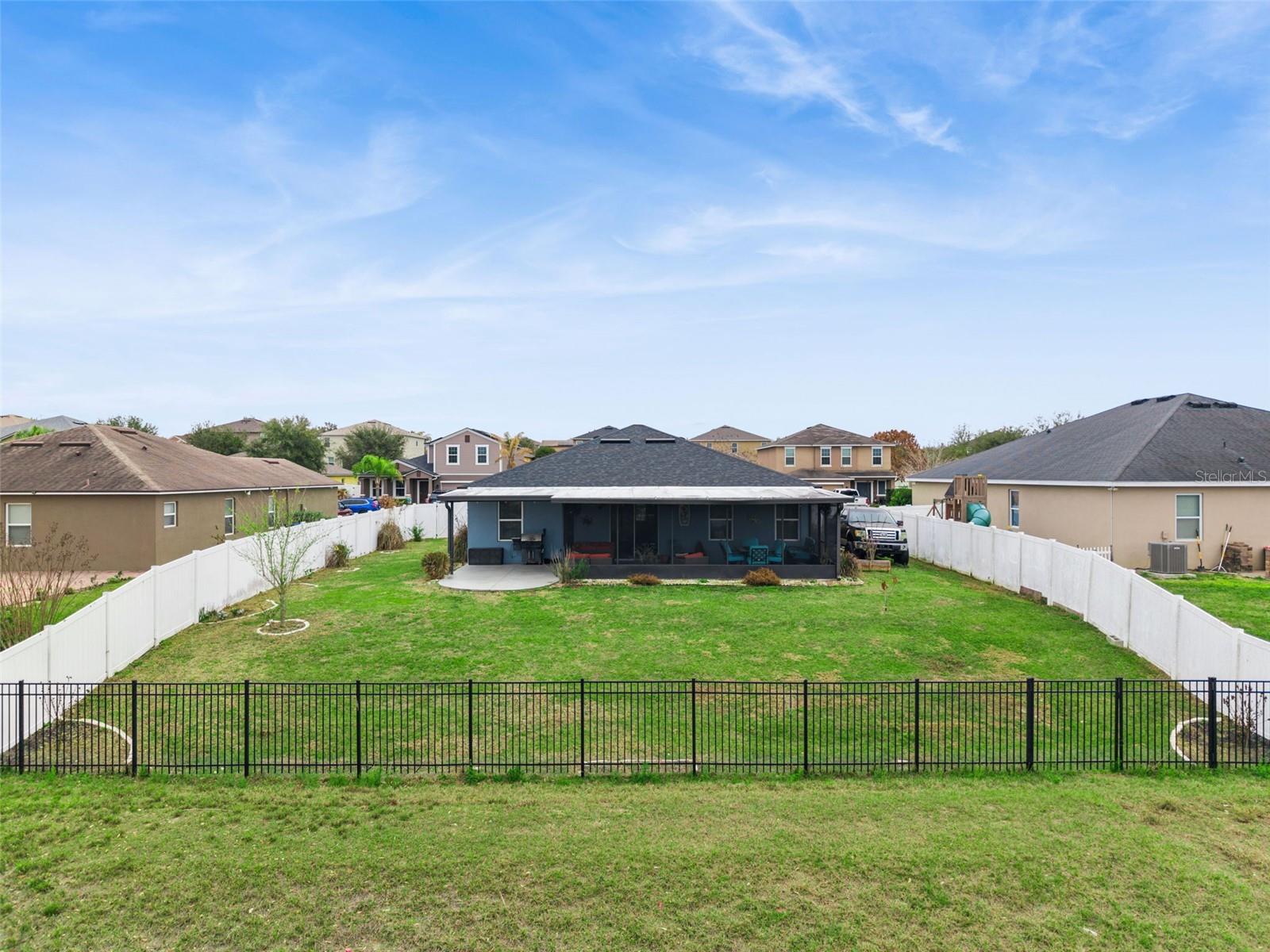 Image 24 of 28 For 725 Black Eagle Drive