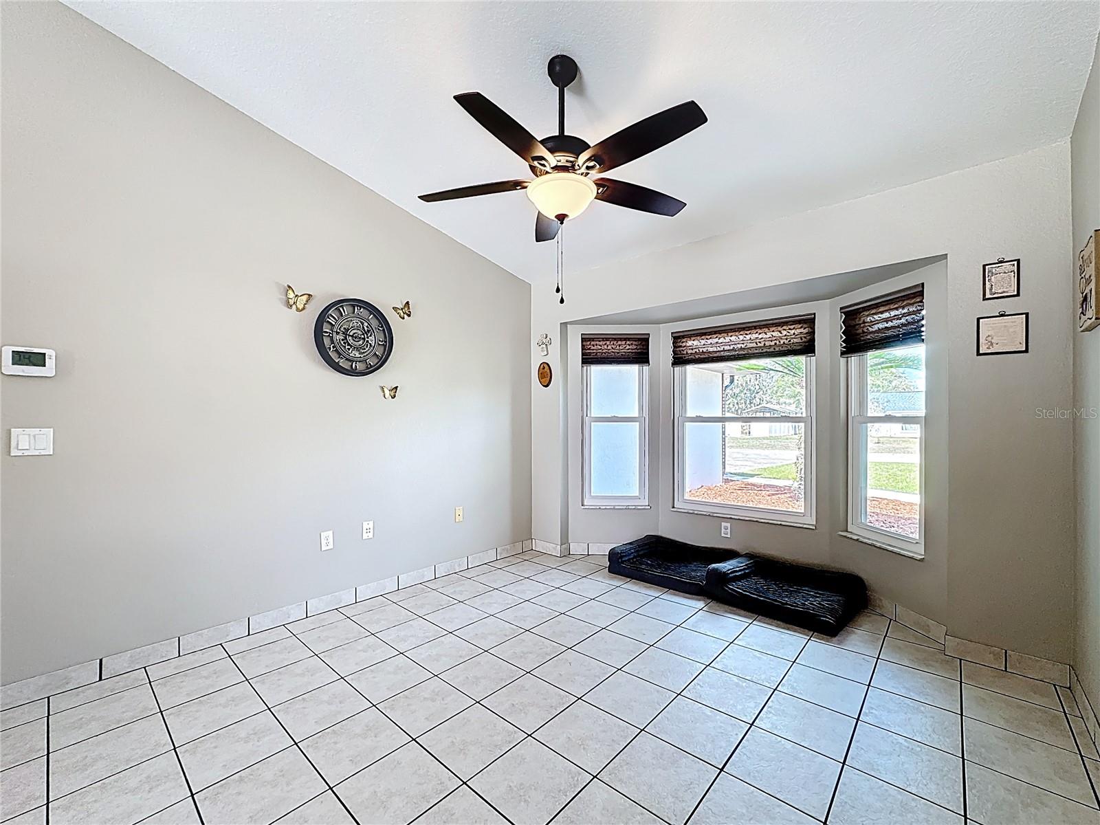 Image 9 of 64 For 35234 Queens Way