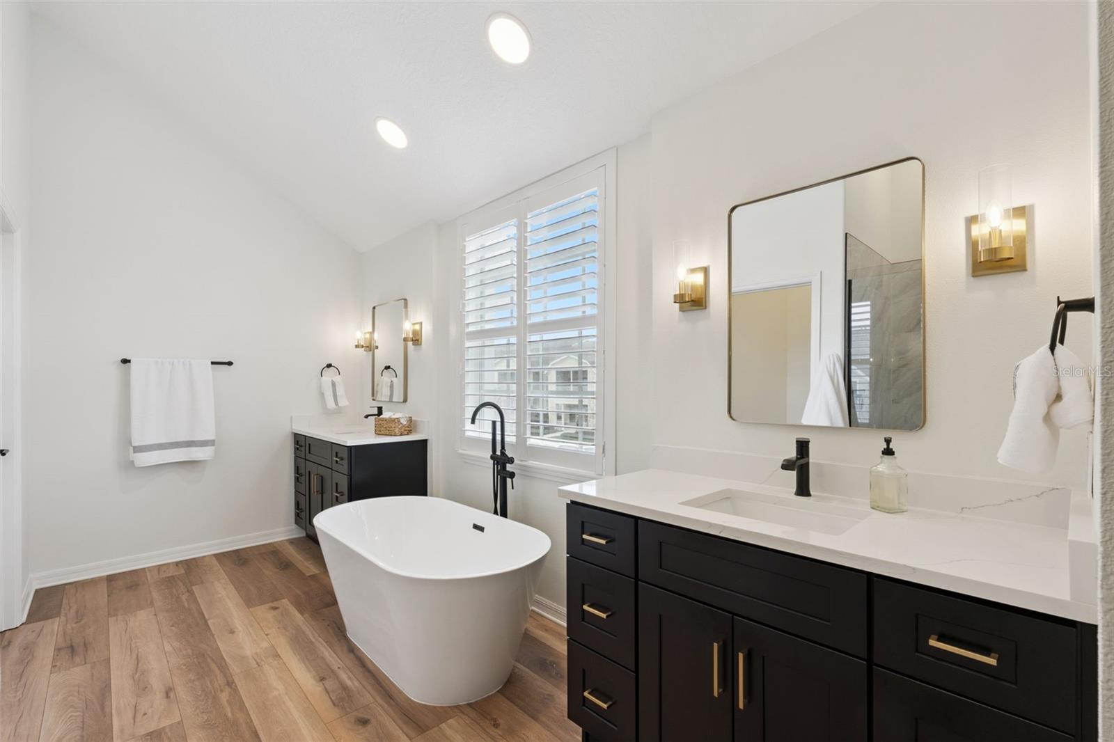 Image 18 of 51 For 162 Riggings Way