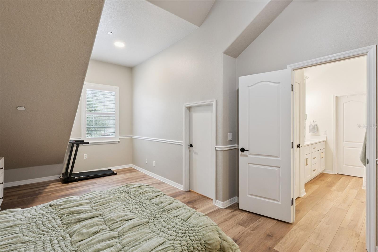 Image 24 of 51 For 162 Riggings Way