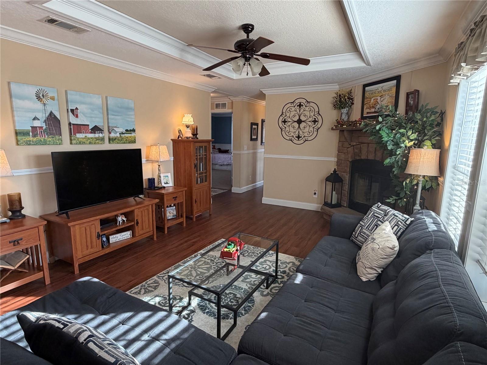 Image 31 of 59 For 8009 Sergeant Pepper Dr