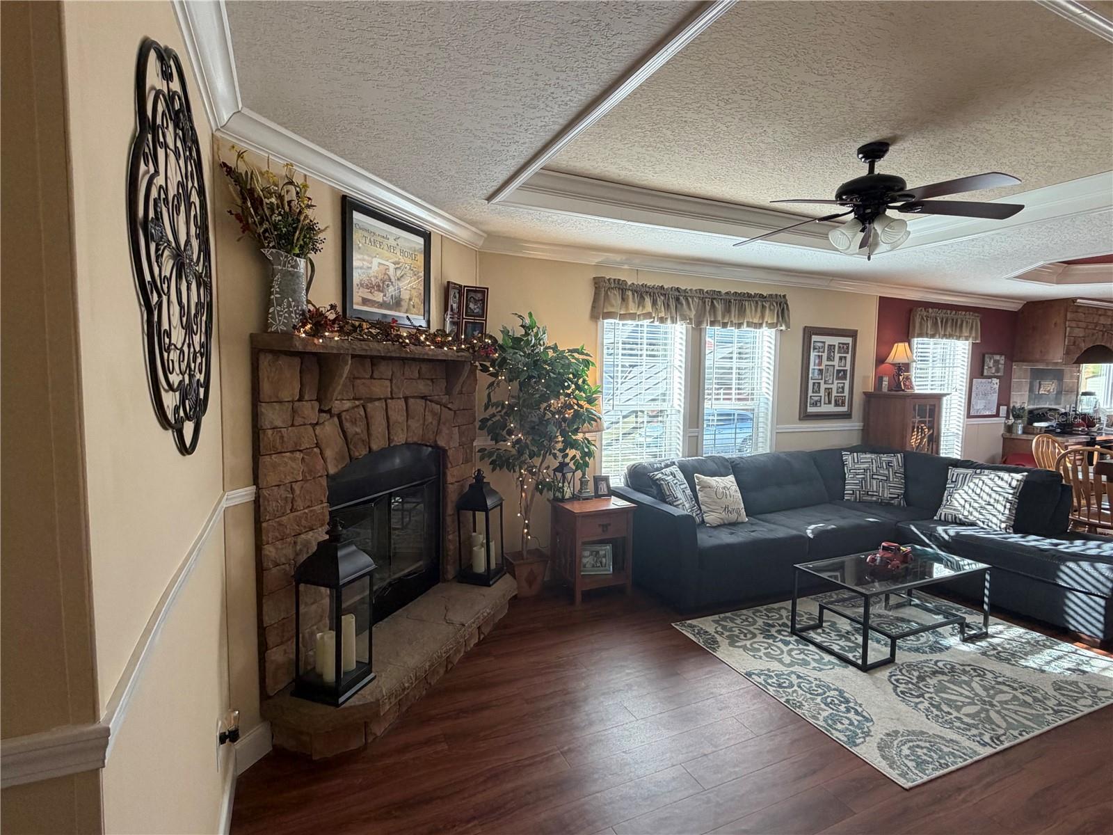 Image 33 of 59 For 8009 Sergeant Pepper Dr