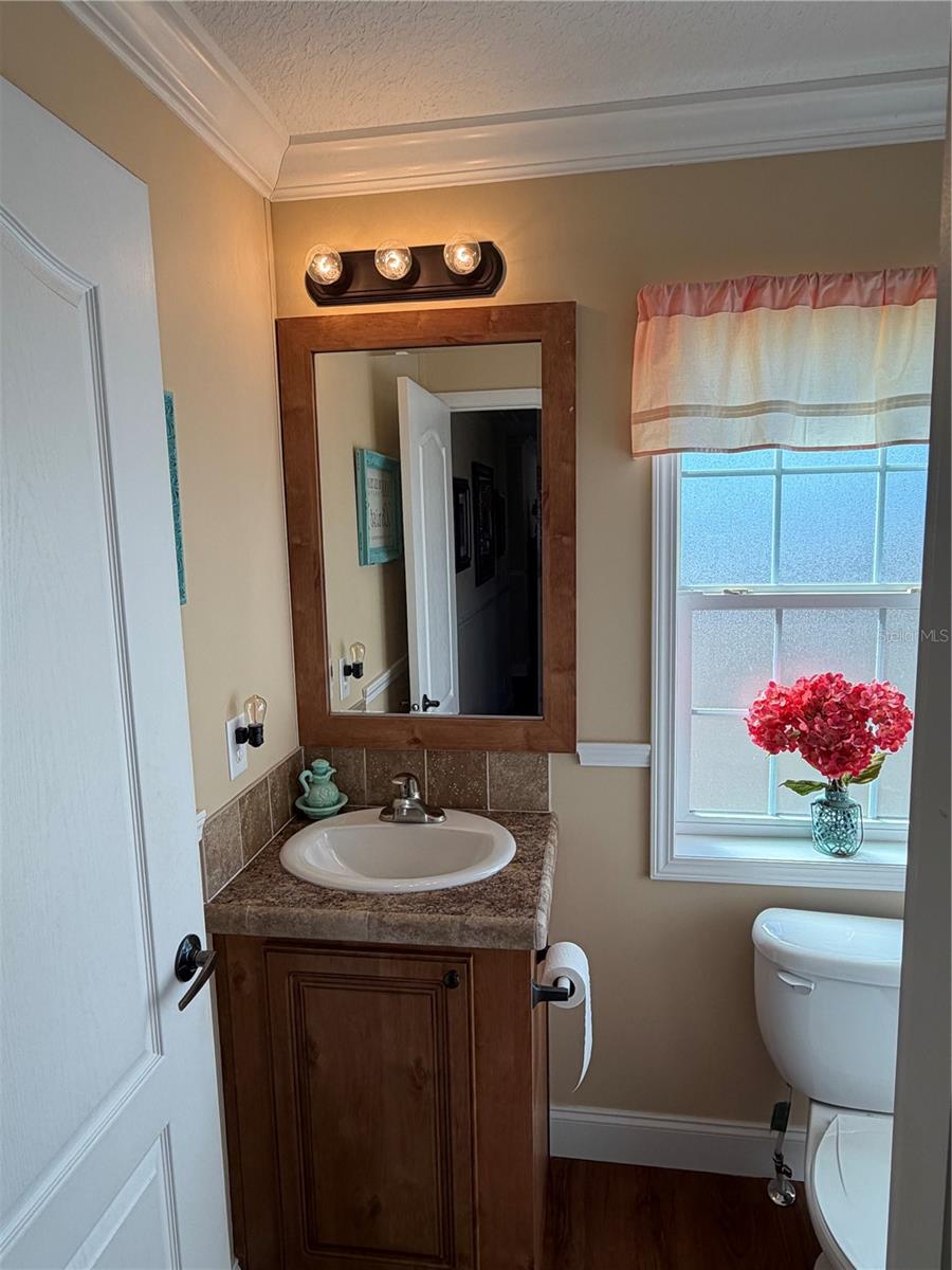 Image 38 of 59 For 8009 Sergeant Pepper Dr