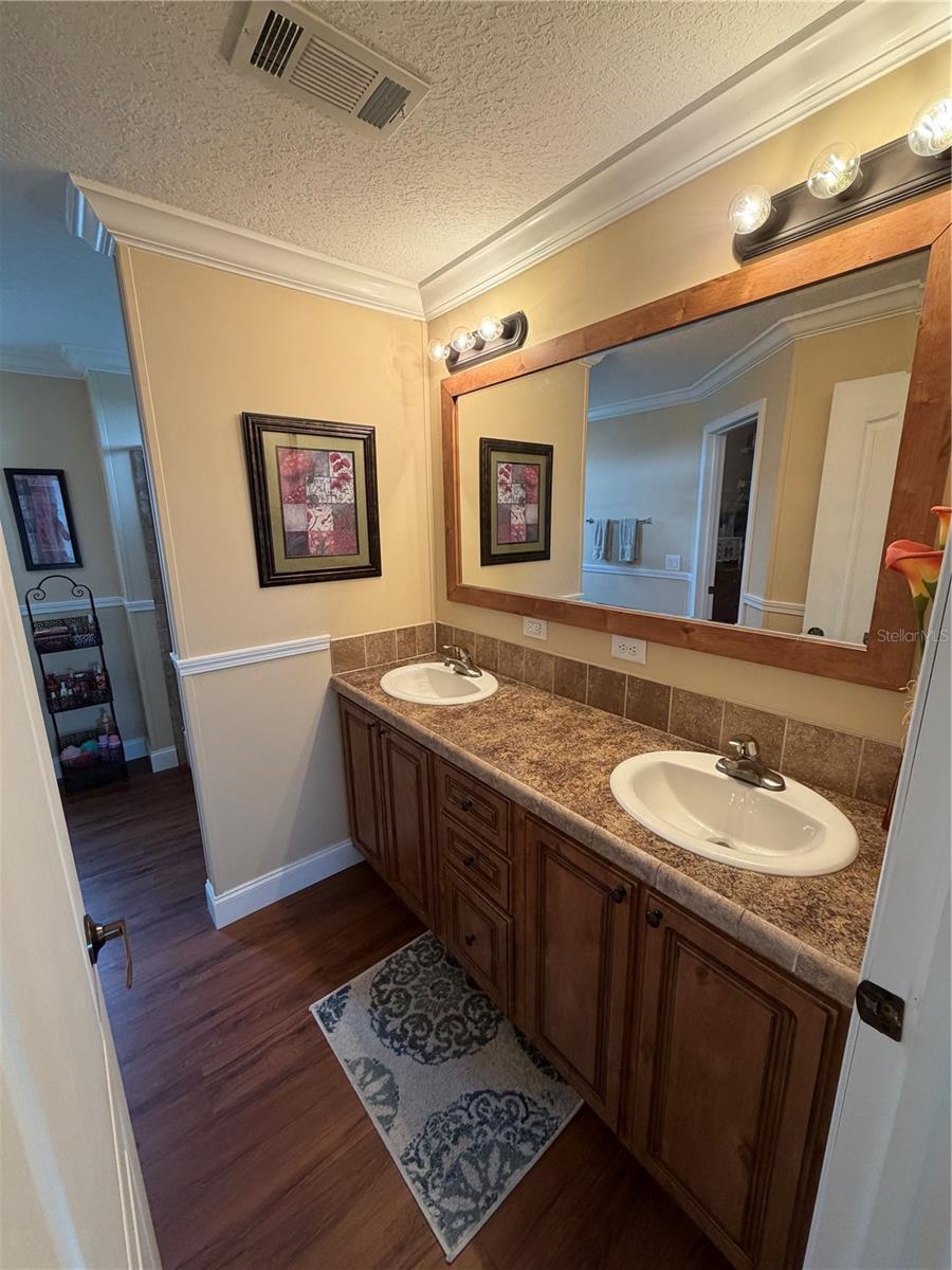 Image 48 of 59 For 8009 Sergeant Pepper Dr