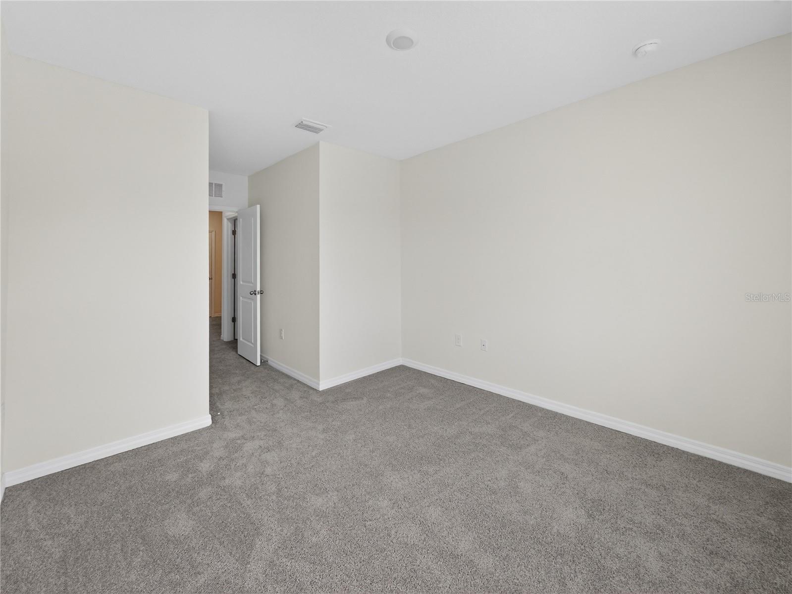 Image 26 of 41 For 5214 Dragonfly Drive