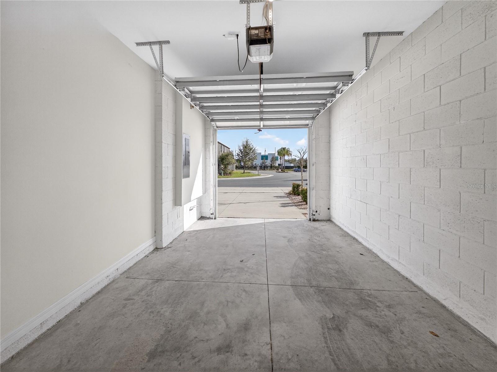 Image 33 of 41 For 5214 Dragonfly Drive