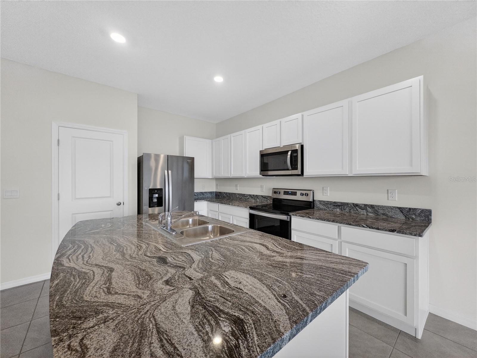 Image 8 of 41 For 5214 Dragonfly Drive