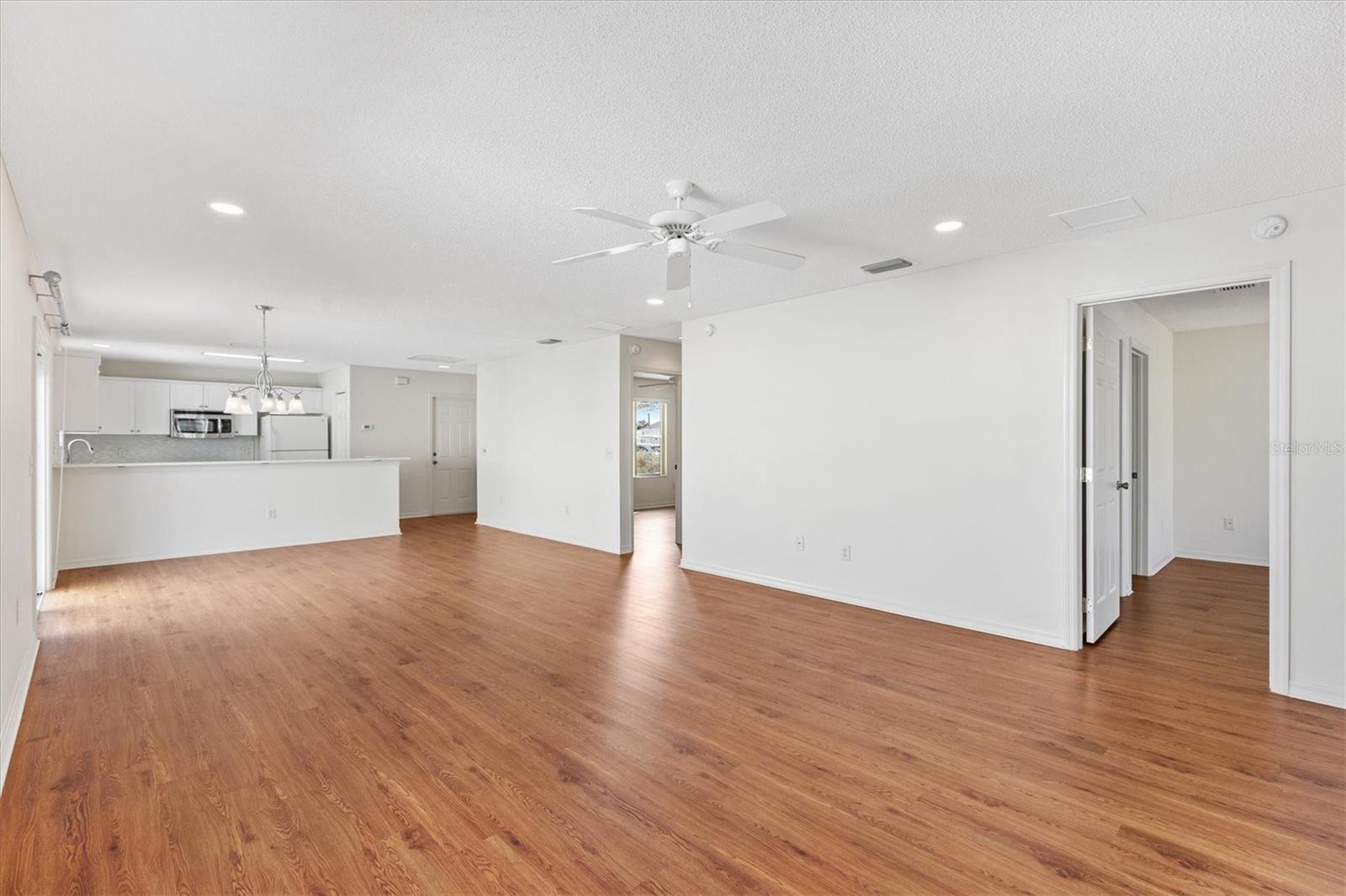 Image 7 of 31 For 16872 80th Ashgrove Terrace