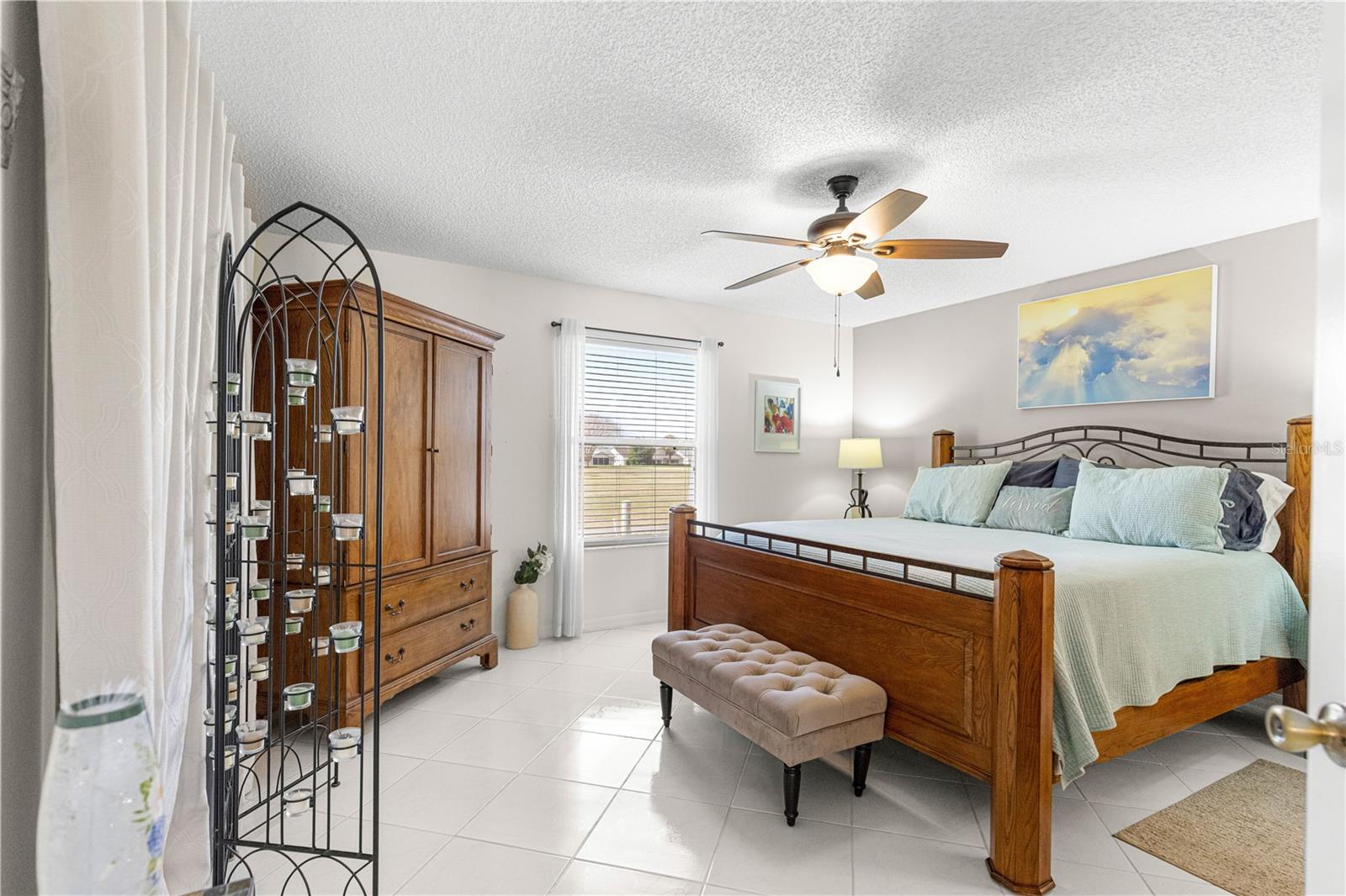 Image 22 of 48 For 674 Camino Del Rey Drive