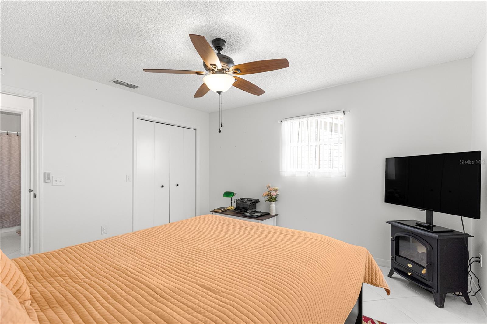 Image 32 of 48 For 674 Camino Del Rey Drive