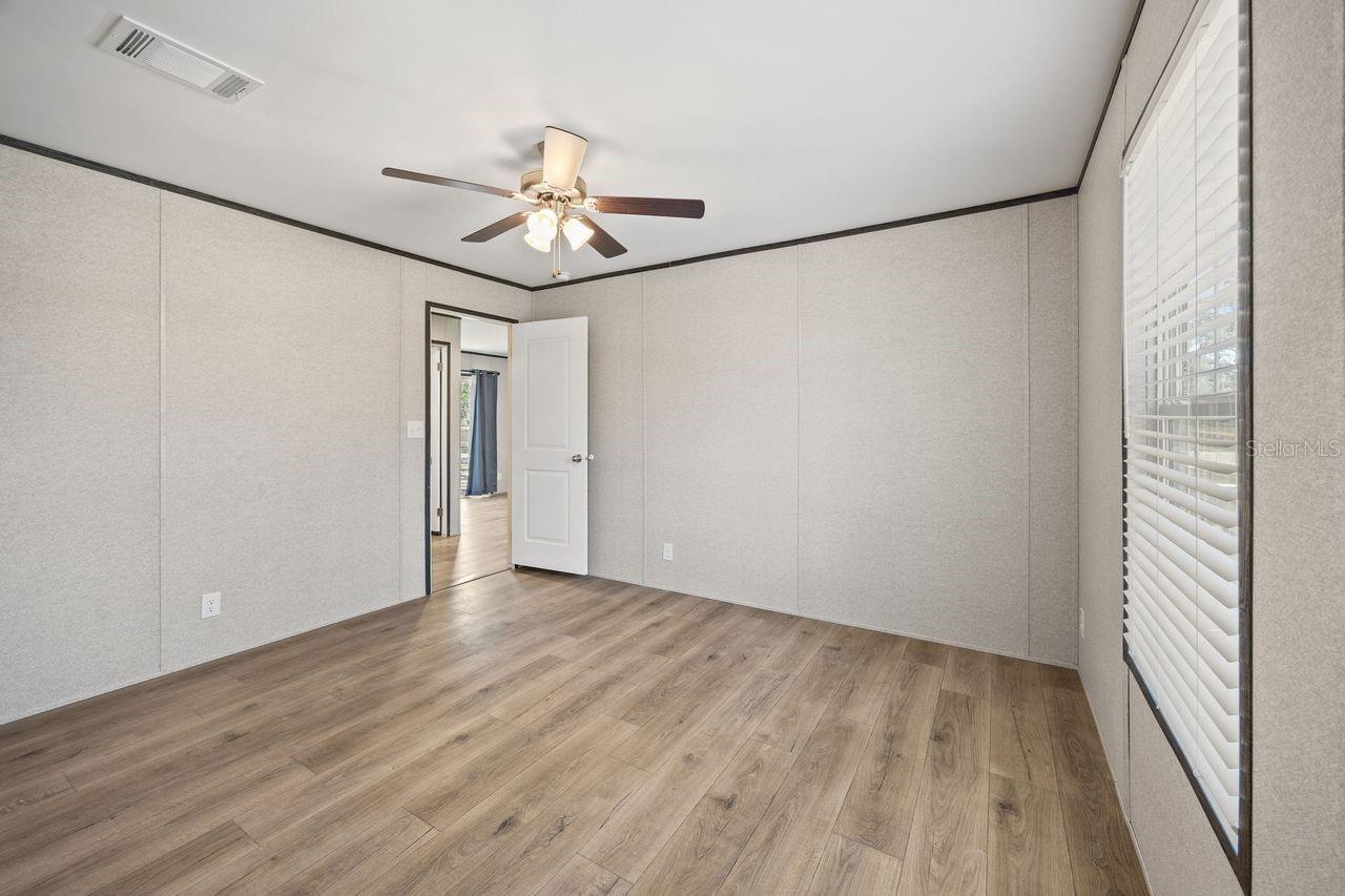 Image 13 of 16 For 11487 42nd Terrace