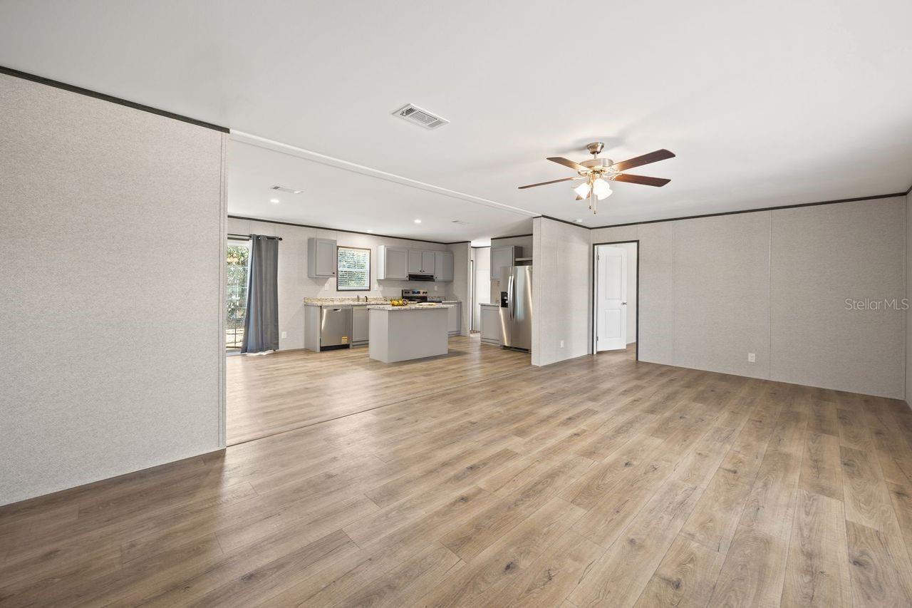 Image 3 of 16 For 11487 42nd Terrace