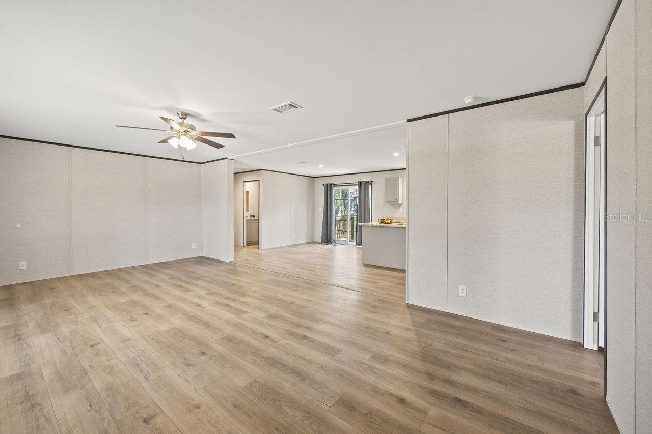 Image 4 of 16 For 11487 42nd Terrace