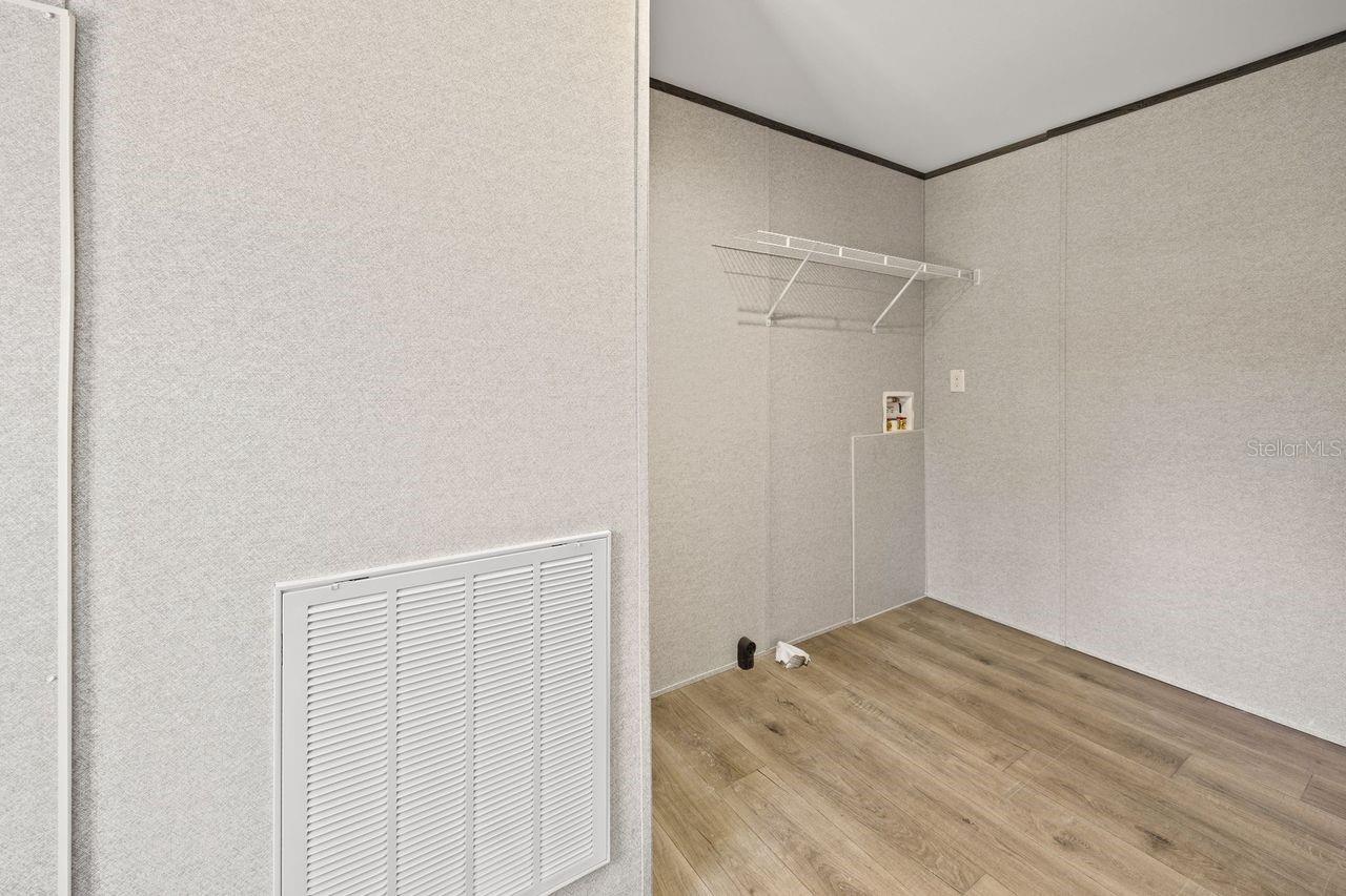 Image 7 of 16 For 11487 42nd Terrace