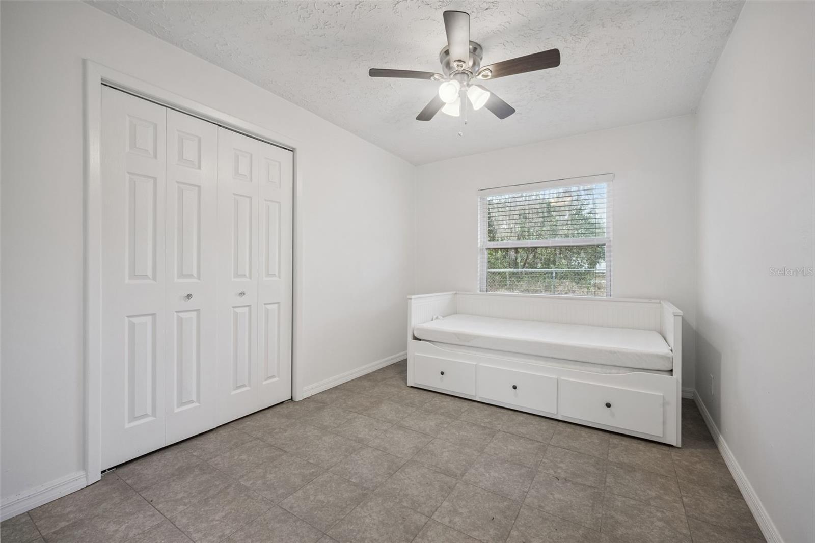 Image 18 of 38 For 1355 Cr 604  