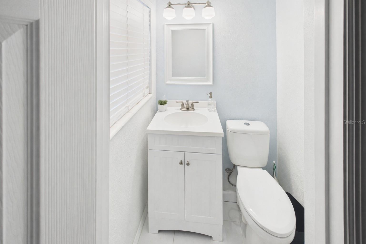 Image 7 of 11 For 1405 Pembrook Drive