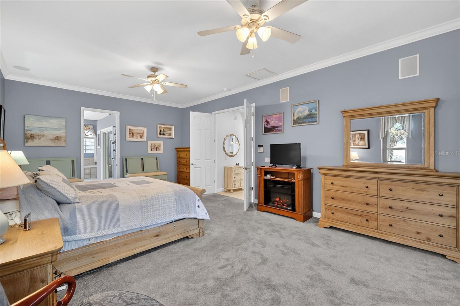 Image 22 of 61 For 19146 Park Place Boulevard