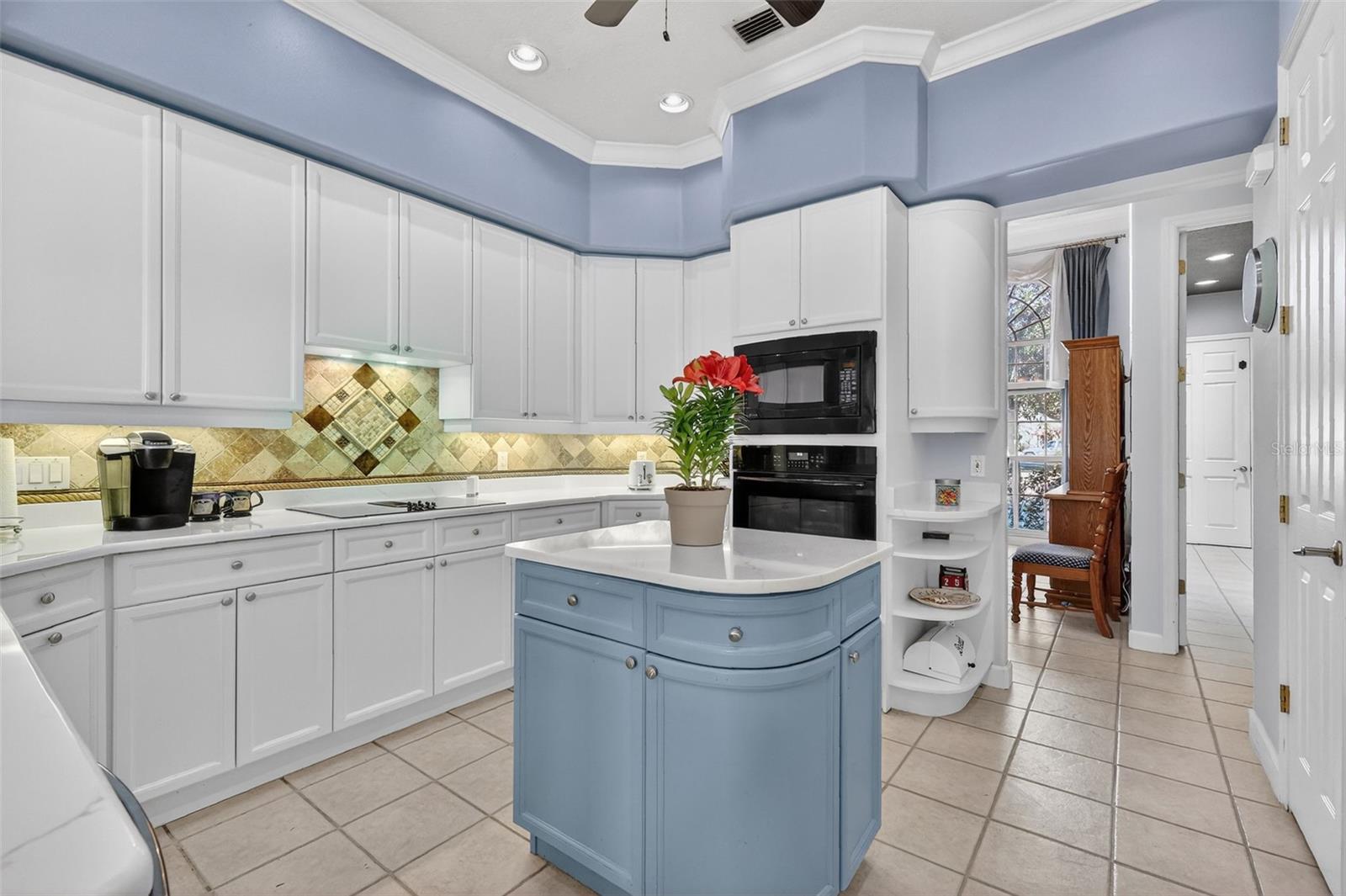 Image 40 of 61 For 19146 Park Place Boulevard