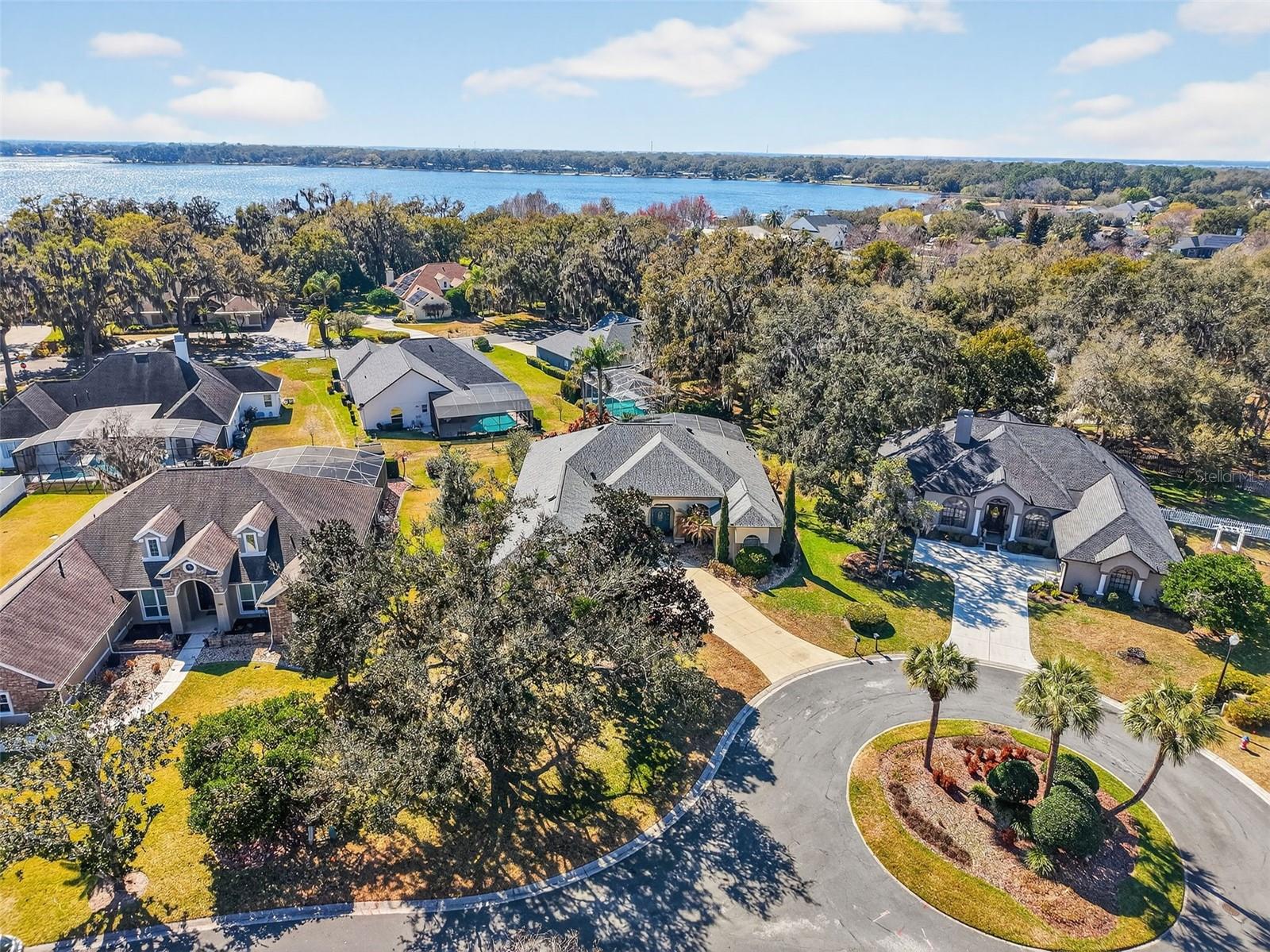 Image 5 of 61 For 19146 Park Place Boulevard