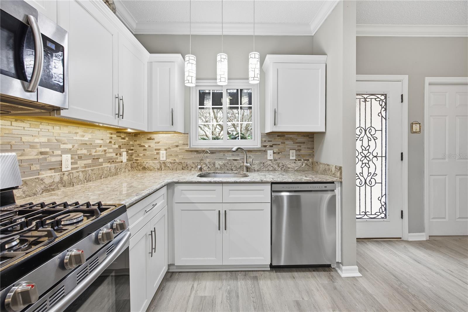 Image 7 of 48 For 1220 Avenida De Las Casas