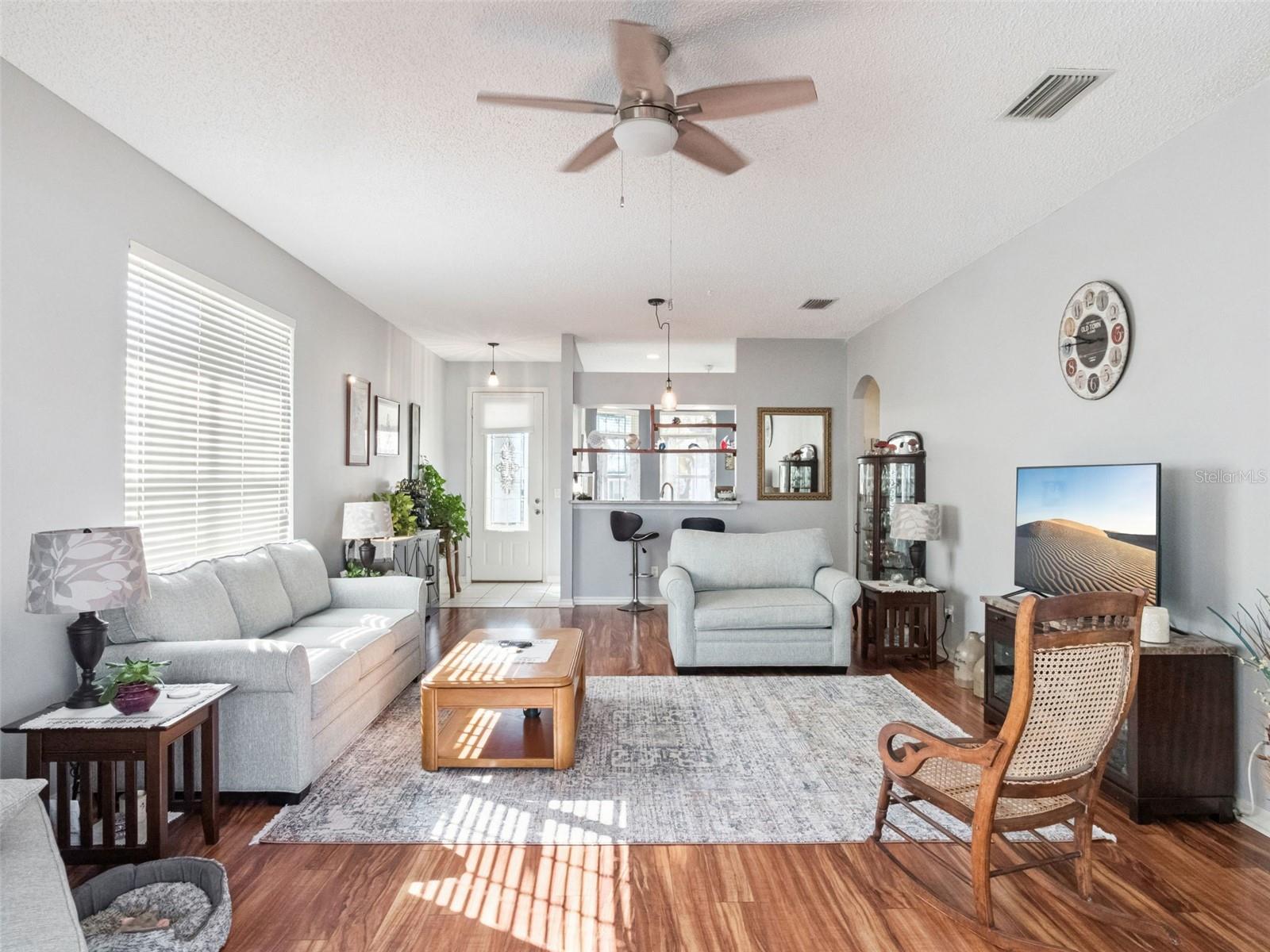 Image 5 of 63 For 4921 Glen Coe Street