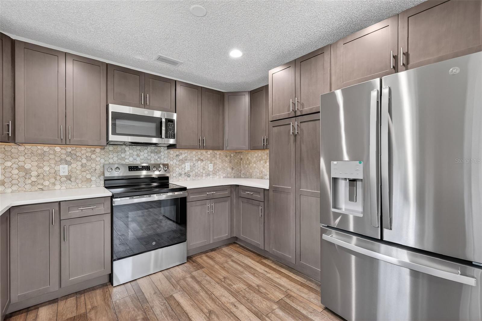 Image 10 of 41 For 1475 Clark Bay Road