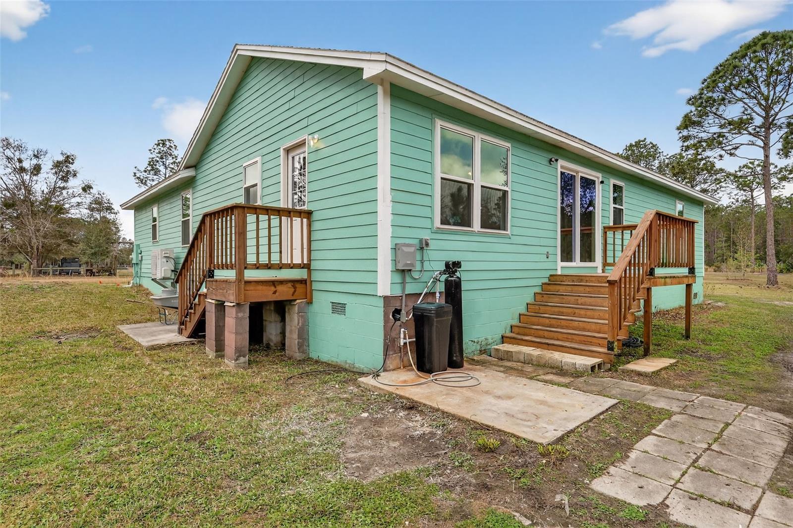 Image 26 of 41 For 1475 Clark Bay Road