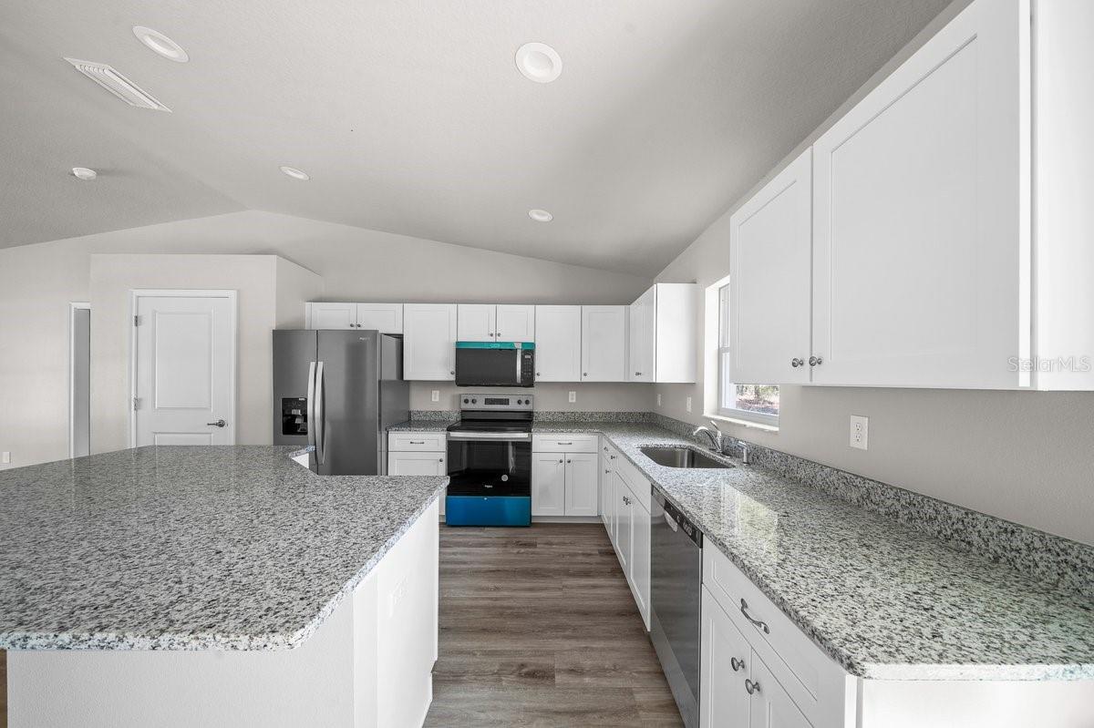 Image 10 of 31 For 9927 Athenia Drive