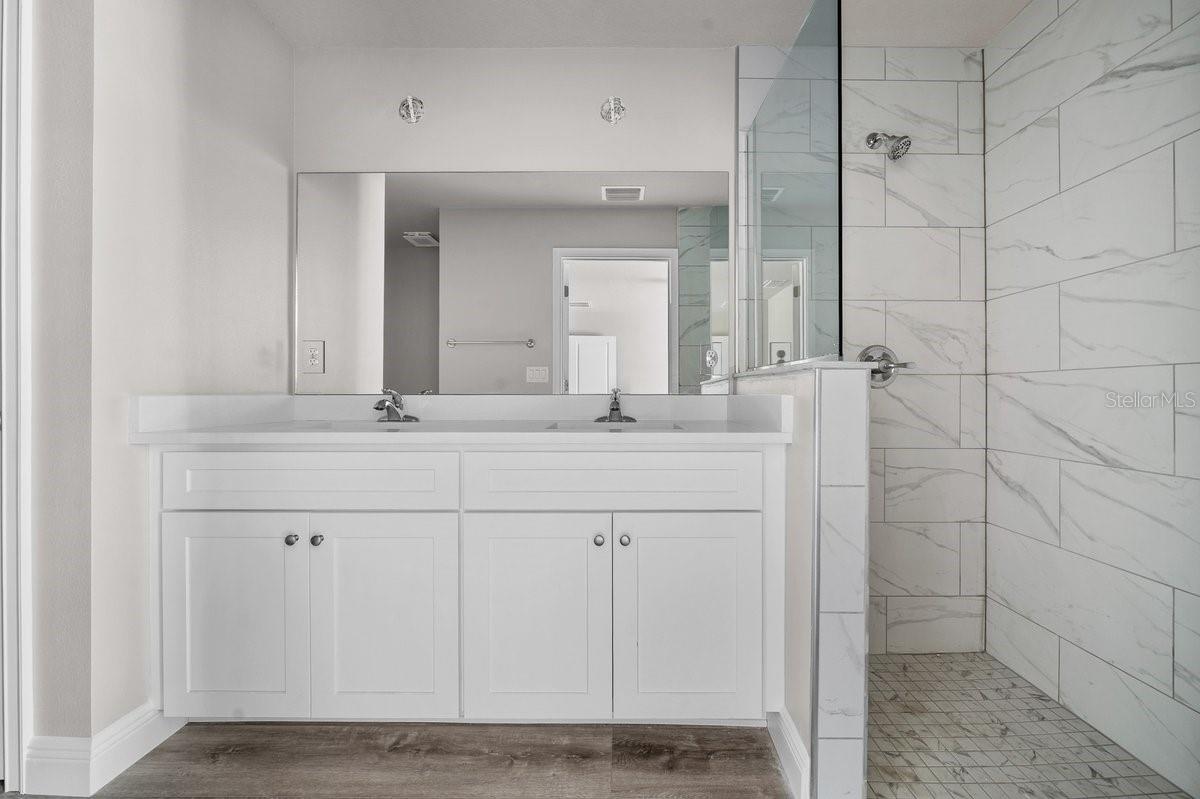 Image 22 of 31 For 9927 Athenia Drive